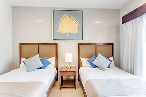 Beautiful Aldea Thai l Resort-style Pool