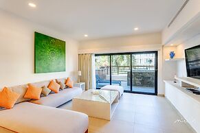 Beautiful Aldea Thai l Resort-style Pool