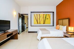 Beautiful Aldea Thai l Resort-style Pool