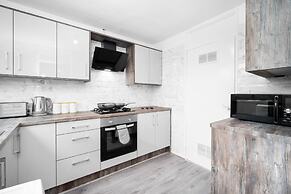 3-bed House in Birmingham-jlr,nec,bham,airport