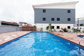 On Ikate Elegushi beach - 3bedroom home
