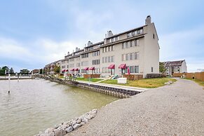 Lakefront Port Clinton Condo w/ Boat Dock & Slip!