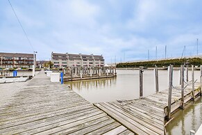 Lakefront Port Clinton Condo w/ Boat Dock & Slip!