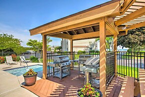 Lakefront Port Clinton Condo w/ Boat Dock & Slip!