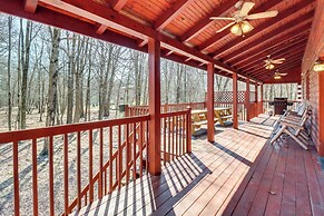 Private Hot Tub & Fire Pit: Log Cabin in Blakeslee