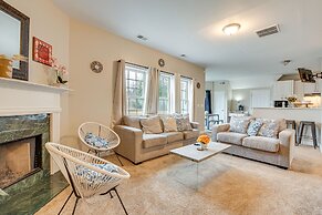 Pet-friendly Atlanta Home: 9 Mi to Downtown!