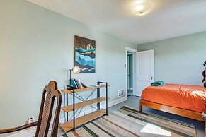 Pet-friendly Pittsburgh Home: 3 Mi to Downtown!