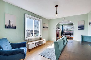 Pet-friendly Pittsburgh Home: 3 Mi to Downtown!