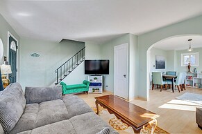 Pet-friendly Pittsburgh Home: 3 Mi to Downtown!