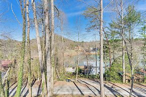 Pet-friendly Hiawassee Cabin w/ Lake Views & Sauna