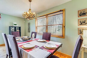 Pet-friendly Hiawassee Cabin w/ Lake Views & Sauna