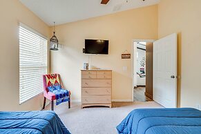Renovated Kissimmee Home - 10 Mi to Disney Springs