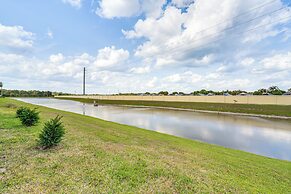 Renovated Kissimmee Home - 10 Mi to Disney Springs