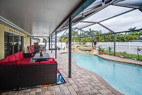 5 Mi to Beach: Getaway in Cape Coral w/ Pool