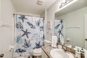 5 Mi to Beach: Getaway in Cape Coral w/ Pool