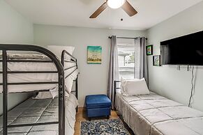 5 Mi to Beach: Getaway in Cape Coral w/ Pool