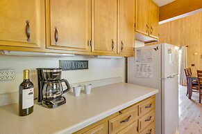 Woodsy Lake Arrowhead Cabin w/ Fire Pit Table