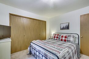 Woodsy Lake Arrowhead Cabin w/ Fire Pit Table