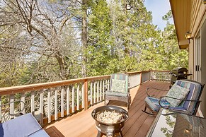 Woodsy Lake Arrowhead Cabin w/ Fire Pit Table