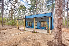 Winnsboro Barndominium w/ Fire Pit & Large Deck!