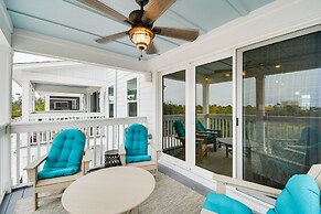 Pensacola Golf Getaway w/ Pool + Beach Access!
