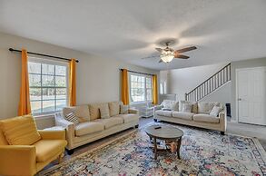 Pocono Retreat: Lake, Firepit, Bbq, Gameroom, Ski 4 Bedroom Home by Re