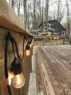 Pocono Retreat: Lake, Firepit, Bbq, Gameroom, Ski 4 Bedroom Home by Re
