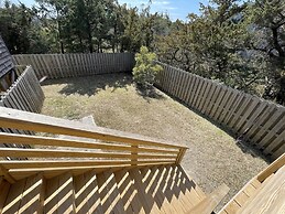 Sunfish Cove 2 Bedroom Cottage by RedAwning