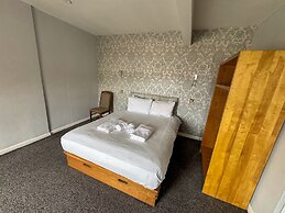 The New England Hotel