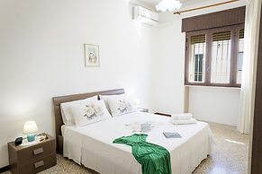 Casa Lucia Close To The Sandy Beach