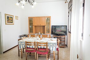 Casa Lucia Close To The Sandy Beach