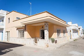 Casa Lucia Close To The Sandy Beach