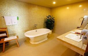 Carlton Gate Hotel Festac