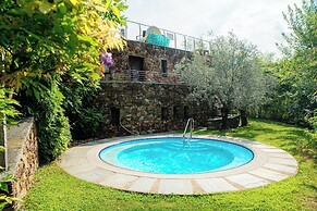 Menaggio Suites