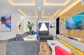 MountRoyal Centre Hotel and Suites