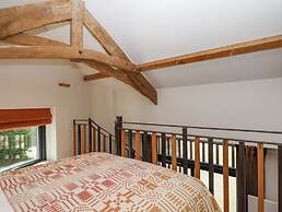 3 Caddaford Barns
