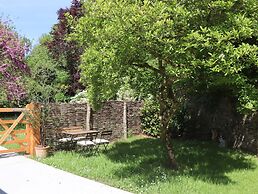 3 Caddaford Barns