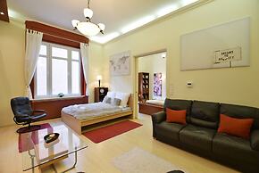 Ultra central apartment at Synagogue