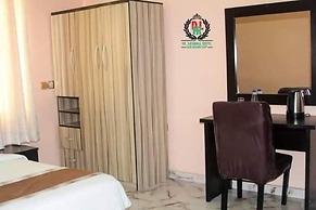 De-Lasmall Hotel and Resort Ltd