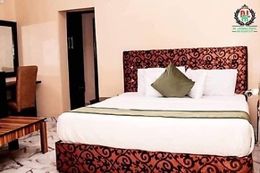 De-Lasmall Hotel and Resort Ltd