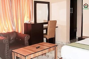De-Lasmall Hotel and Resort Ltd