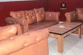 De-Lasmall Hotel and Resort Ltd