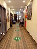Paragon Gardens & Suites