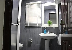 Paragon Gardens & Suites