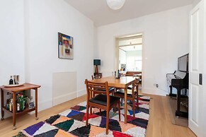 Spacious 2BD Flat By Regents Park & Camden Town!