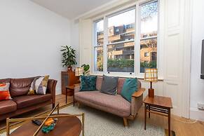 Spacious 2BD Flat By Regents Park & Camden Town!