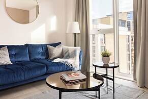 Leeds Centre by Charles Hope