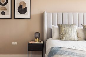 Leeds Centre by Charles Hope