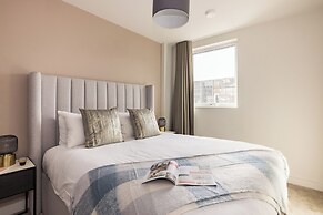 Leeds Centre by Charles Hope