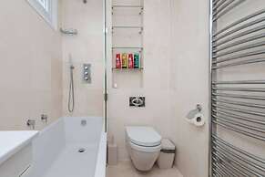 Ground Floor Apartment - Private Garden